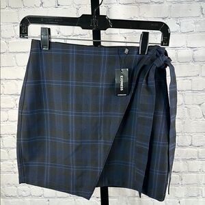 💙 Express Plaid Wrap Mini Skirt Size 00 NWT